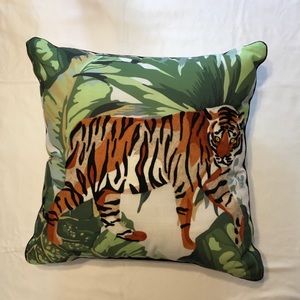 Tiger textured throw pillow